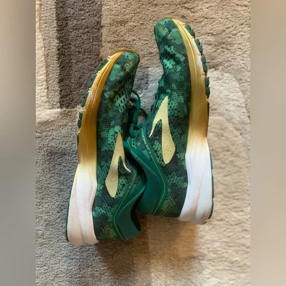 Brooks launch 5 deals st patrick's day